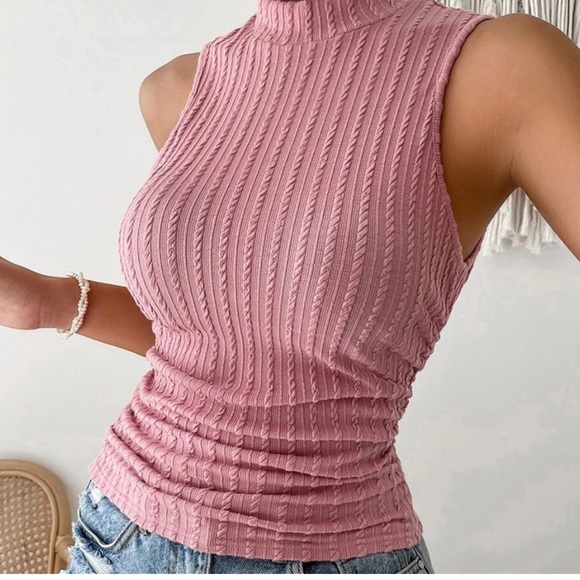 Fitted Ribbed Knit Mock Neck Tank Top - Picture 5 of 5